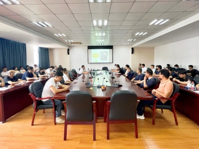 瓦力游戏科技发展“人人讲安全，个个会应急”安全出产专题培训