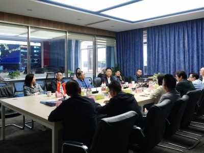 四川省彭州市政协副主席陈伦平一行莅临瓦力游戏科技调查调研